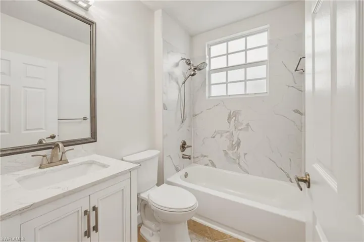 3053 Driftwood Way 3907, Naples, Florida 34109