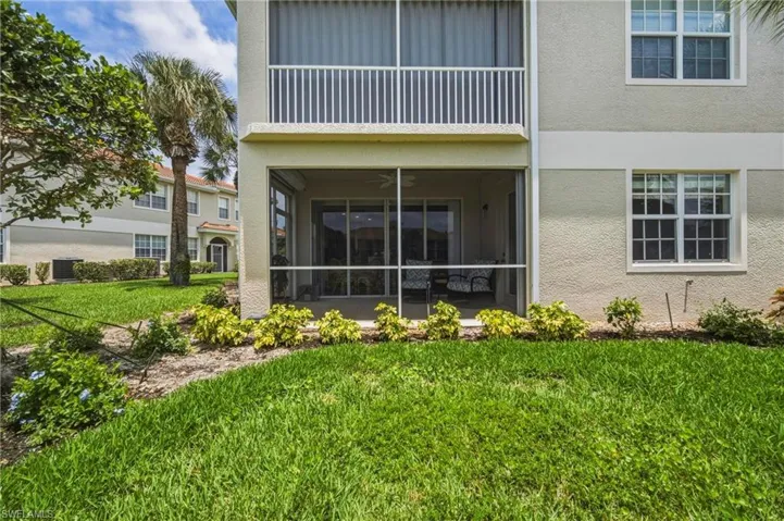 3053  Driftwood  WAY, Naples, FL 34109