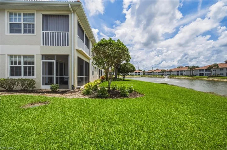 3053  Driftwood  WAY, Naples, FL 34109