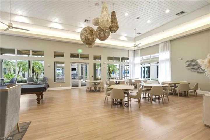 3053 Driftwood Way 3907, Naples, Florida 34109