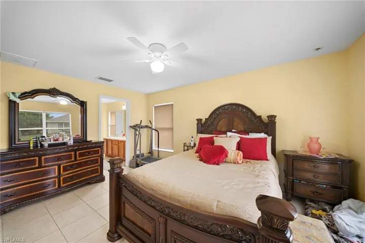 423 Windermere Dr, Lehigh Acres, Florida 33972