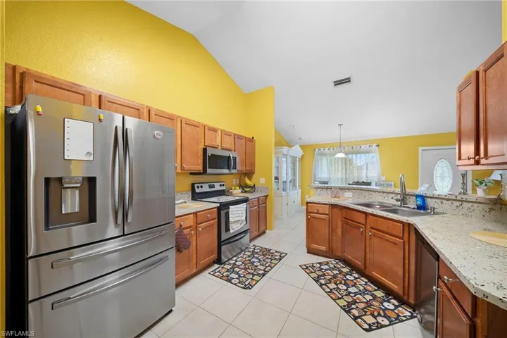 423 Windermere Dr, Lehigh Acres, Florida 33972