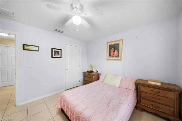 423 Windermere Dr, Lehigh Acres, Florida 33972