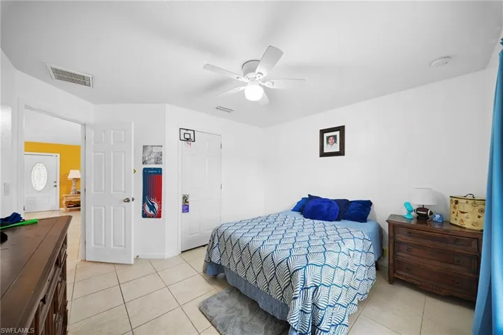 423 Windermere Dr, Lehigh Acres, Florida 33972