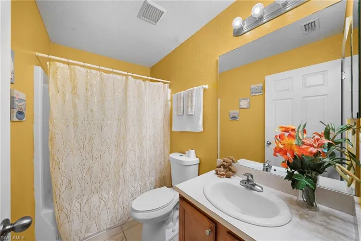 423 Windermere Dr, Lehigh Acres, Florida 33972