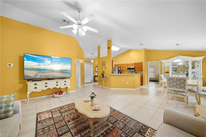 423 Windermere Dr, Lehigh Acres, Florida 33972