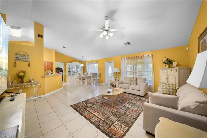 423 Windermere Dr, Lehigh Acres, Florida 33972