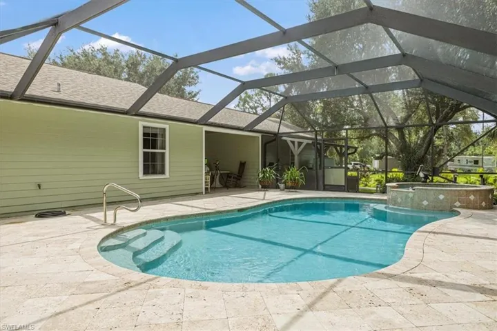 2861  Wilson N BLVD, Naples, FL 34120