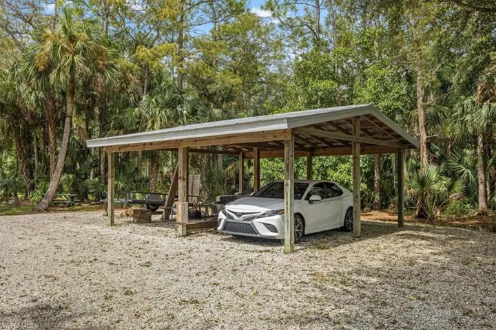 2861  Wilson N BLVD, Naples, FL 34120