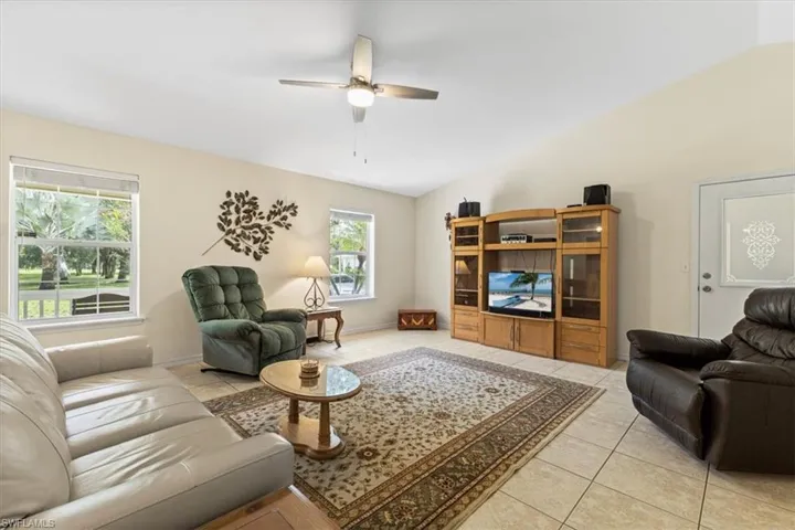 2861  Wilson N BLVD, Naples, FL 34120