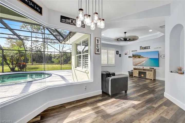 275  22nd SE ST, Naples, FL 34117