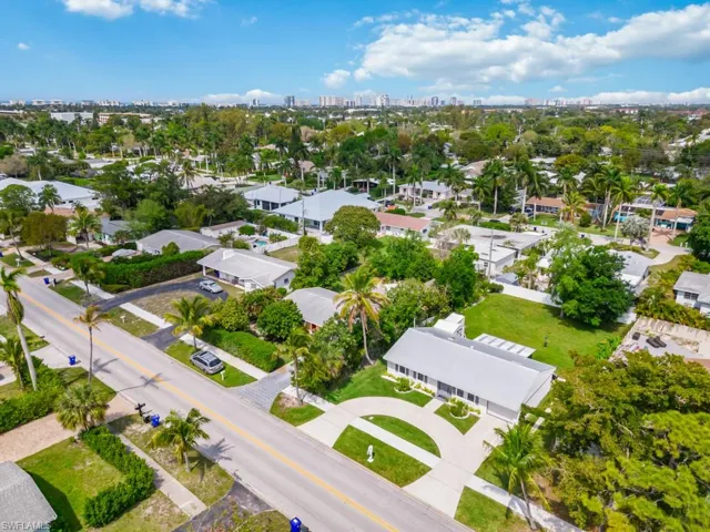 1277  22nd N AVE, Naples, FL 34103