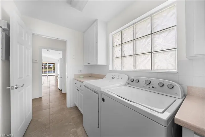 7558 Rozzini Ln, Naples, Florida 34114