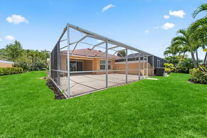 7558 Rozzini Ln, Naples, Florida 34114