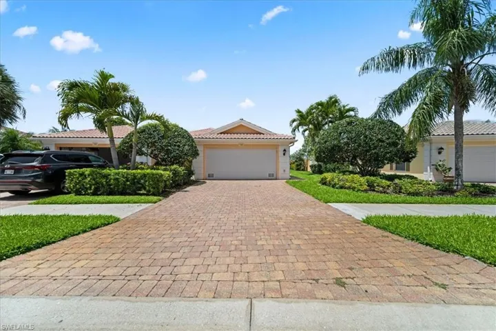 7558 Rozzini Ln, Naples, Florida 34114