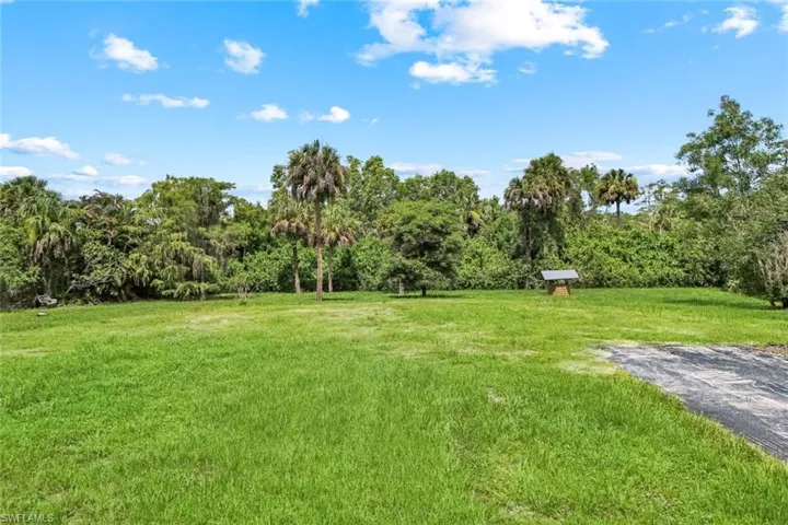 1481 19th St Sw, Naples, Florida 34117