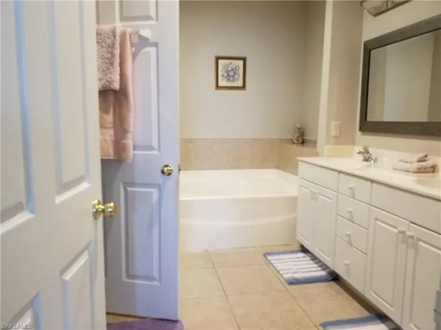 11825  Bayport  LN, Fort Myers, FL 33908