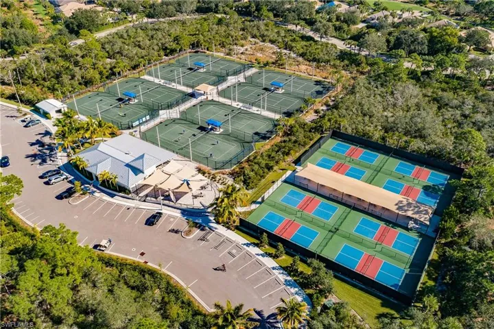 Raquet center with 8 tennis courts and 8 pickle ball courts