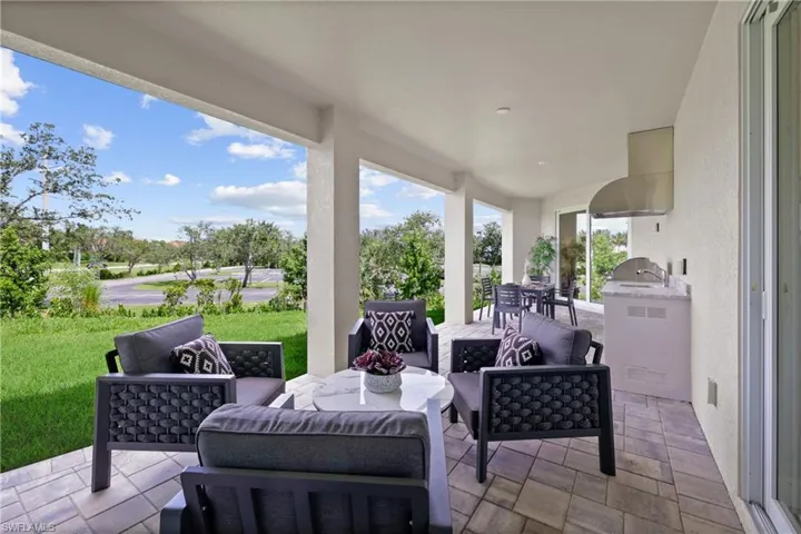 8738 Lakefront Ct, Fort Myers, Florida 33908