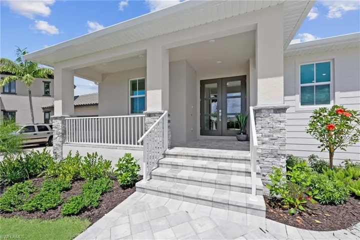 8738 Lakefront Ct, Fort Myers, Florida 33908