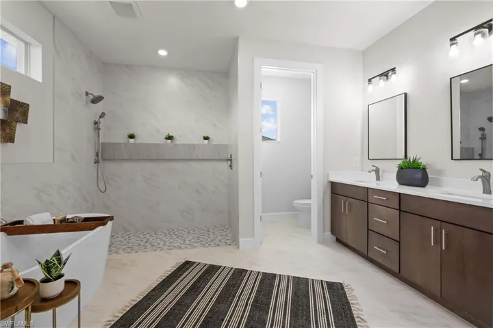 8738 Lakefront Ct, Fort Myers, Florida 33908