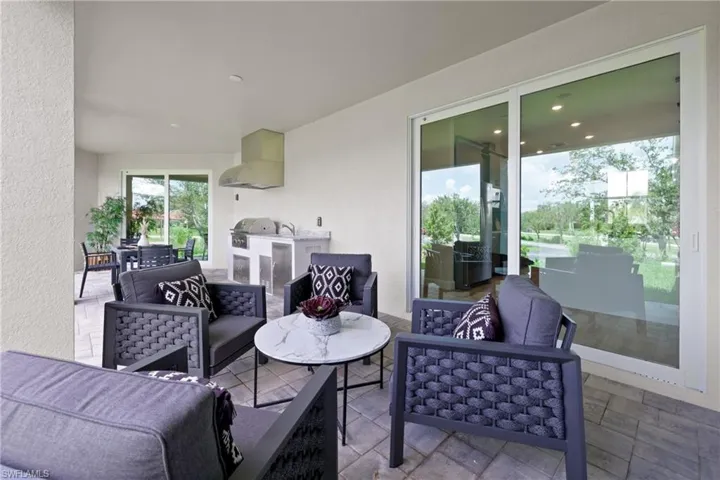 8738 Lakefront Ct, Fort Myers, Florida 33908