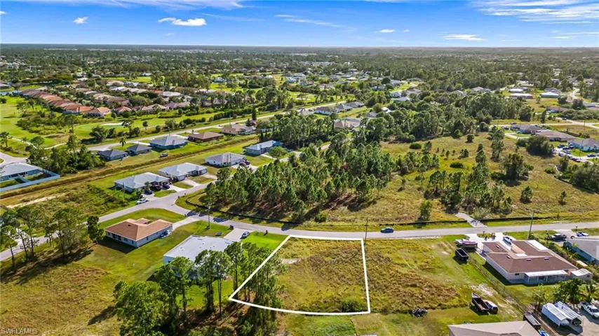 Birds eye view of property