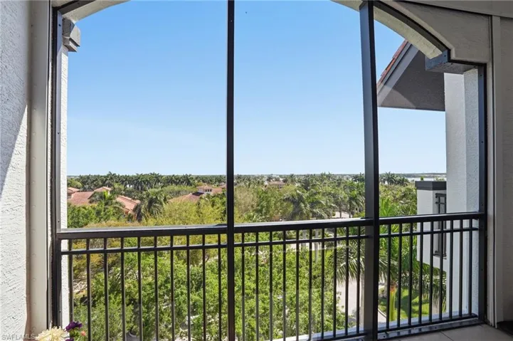 10733 Mirasol Dr 607, Miromar Lakes, Florida 33913