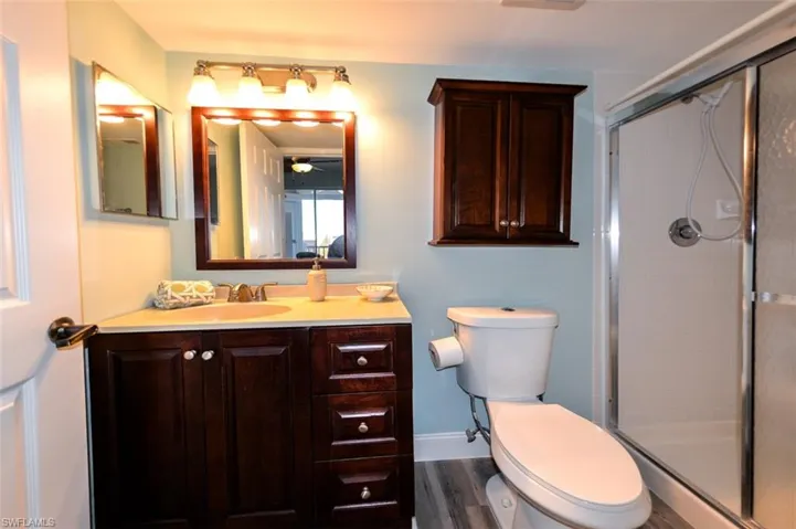 OWNER'S SUITE BATH