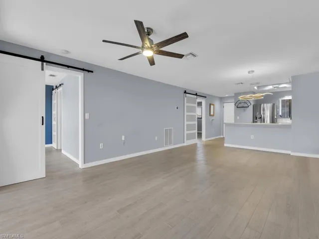 Comfortable Split Bedroom Floor Plan