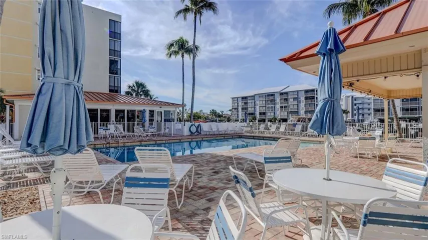 Community building next to the pool