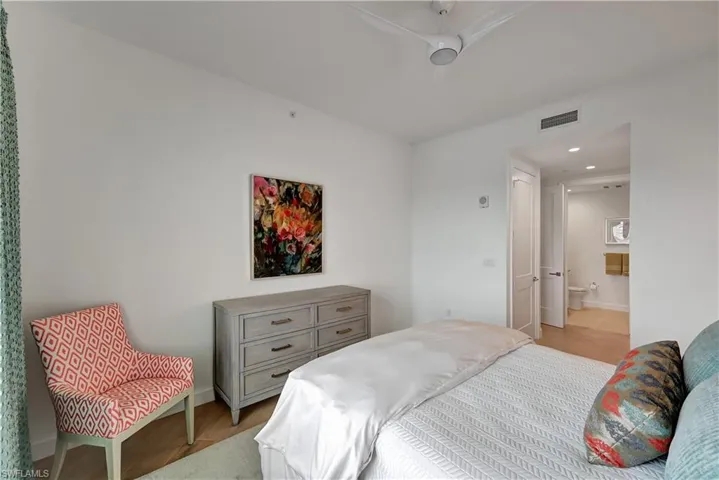 Guest bedroom 1