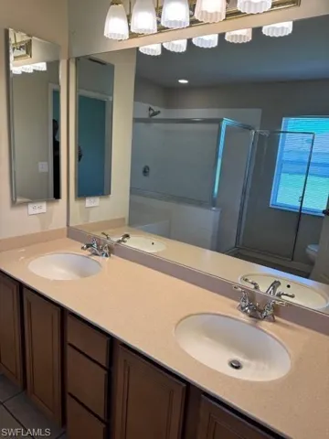 1017 Nw 24th Ave, Cape Coral, Florida 33993