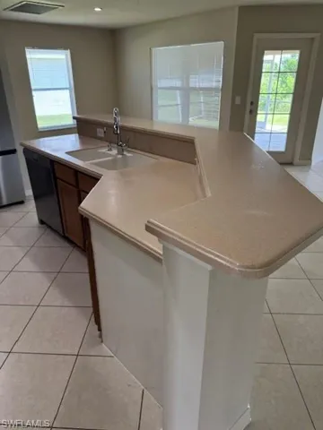 1017 Nw 24th Ave, Cape Coral, Florida 33993