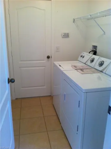 1017 Nw 24th Ave, Cape Coral, Florida 33993
