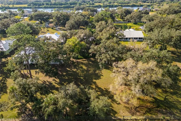 1250  Riverbend  DR, Labelle, FL 33935