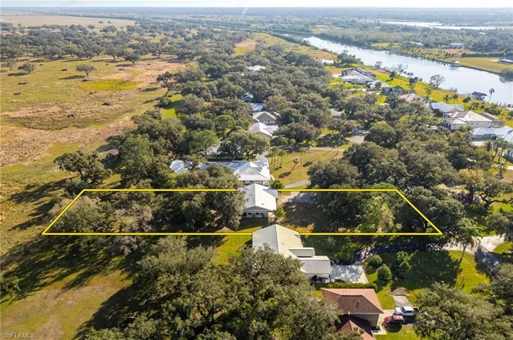 1250  Riverbend  DR, Labelle, FL 33935