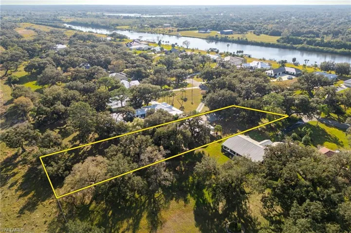 1250  Riverbend  DR, Labelle, FL 33935