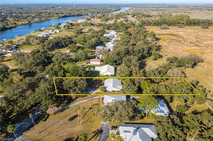 1250  Riverbend  DR, Labelle, FL 33935