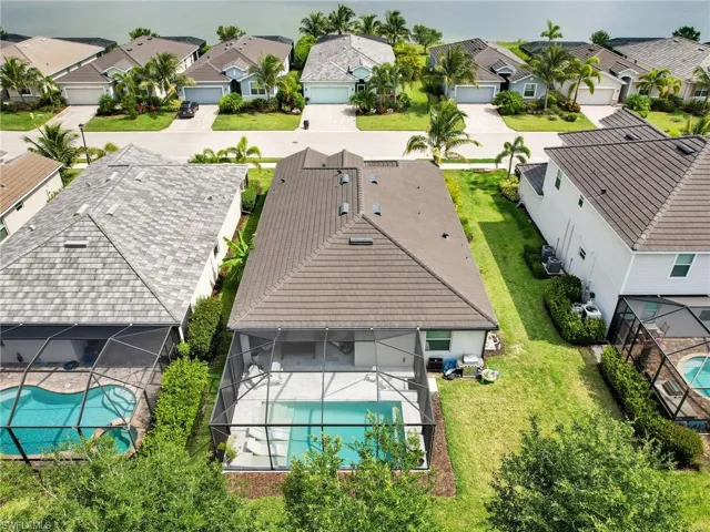 South Facing Pool for maximum Sun Exposure