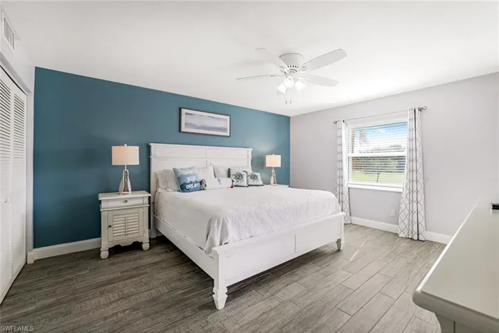 1520  Imperial Golf Course  BLVD, Naples, FL 34110