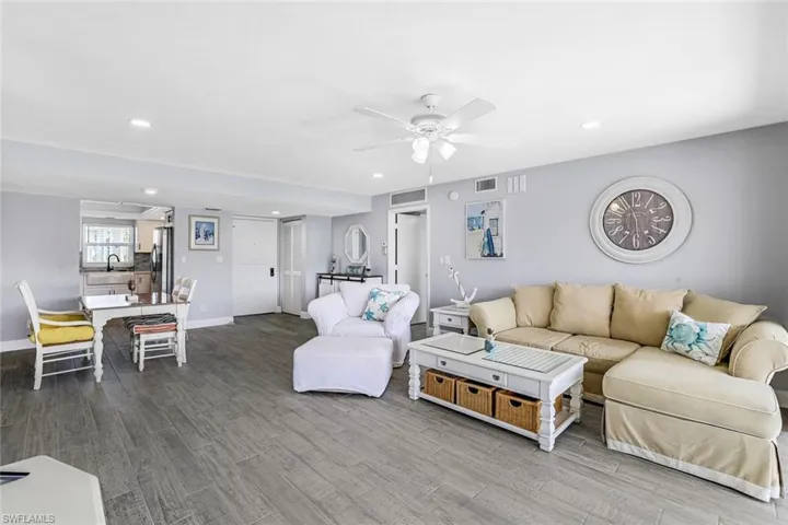 1520  Imperial Golf Course  BLVD, Naples, FL 34110