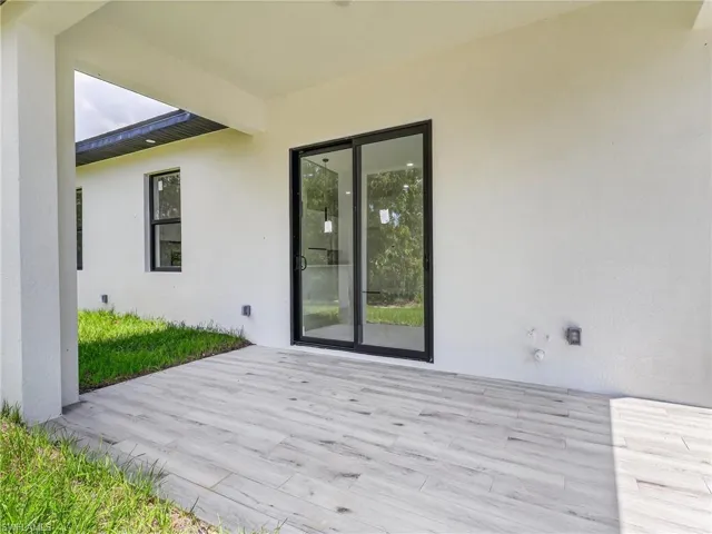 792 Bell Blvd S, Lehigh Acres, Florida 33974