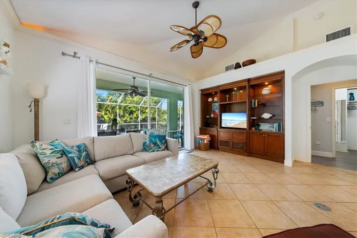 557  96th N AVE, Naples, FL 34108