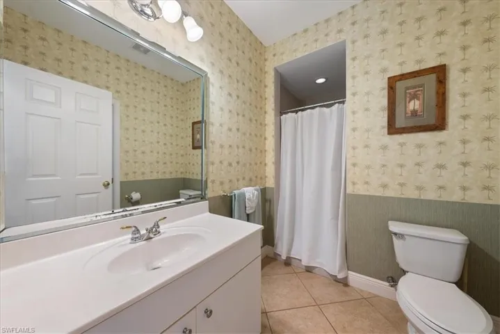 557  96th N AVE, Naples, FL 34108
