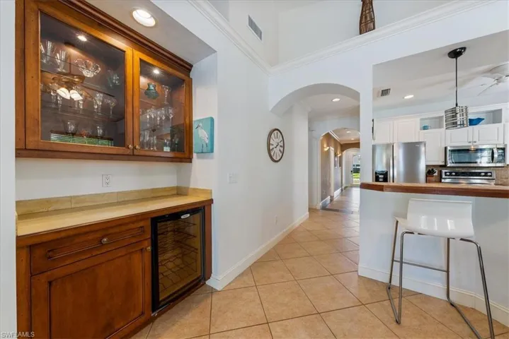 557  96th N AVE, Naples, FL 34108