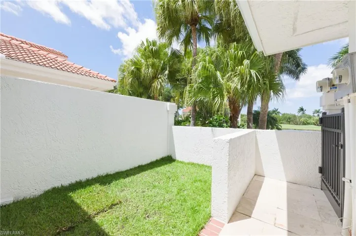 4451 Yacht Harbor Dr, Naples, Florida 34112