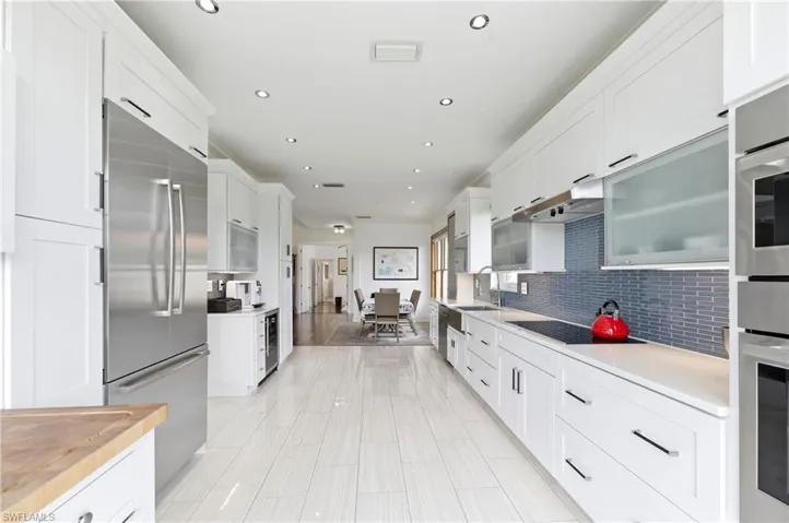 4451 Yacht Harbor Dr, Naples, Florida 34112