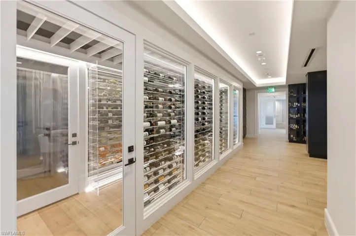 4451 Yacht Harbor Dr, Naples, Florida 34112