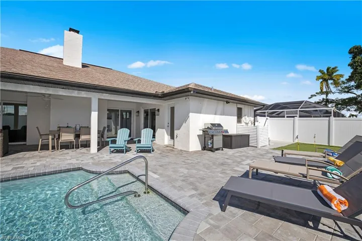 828 SW 51st  TER, Cape Coral, FL 33914